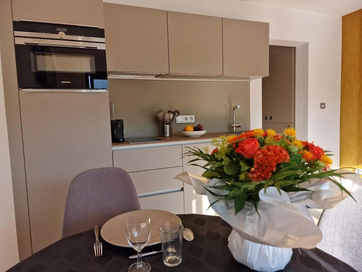 Cote Lac - Apartment In Luxury Villa Tresserve フランス
